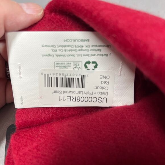 Barbour Red Lambswool Scarf New with tags & Hanger Great Luxury Gift Old Money - Picture 3 of 11